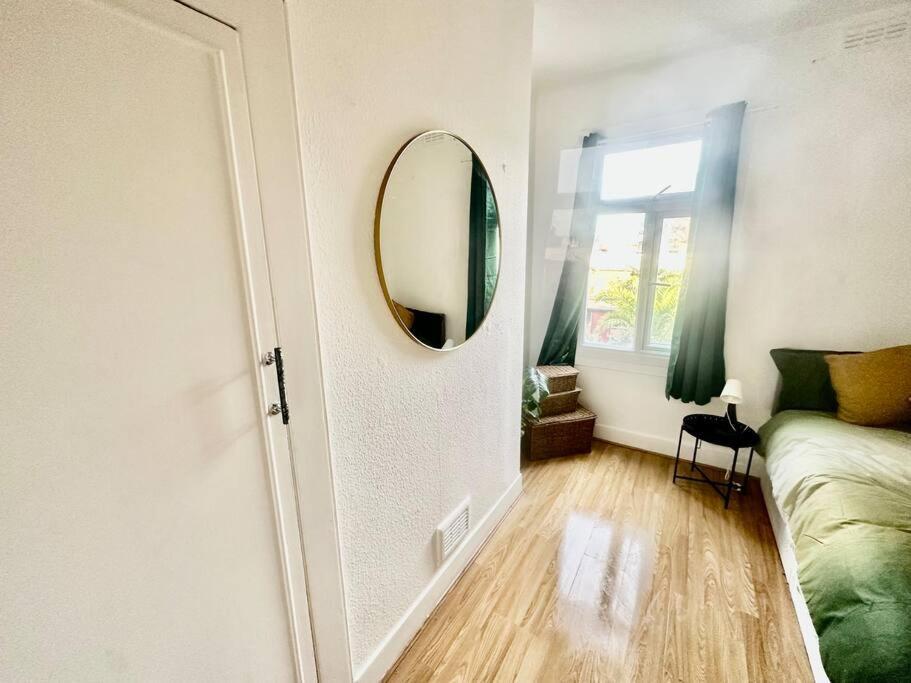 Apartment Cosy Two Bedroom Apartment,se13
